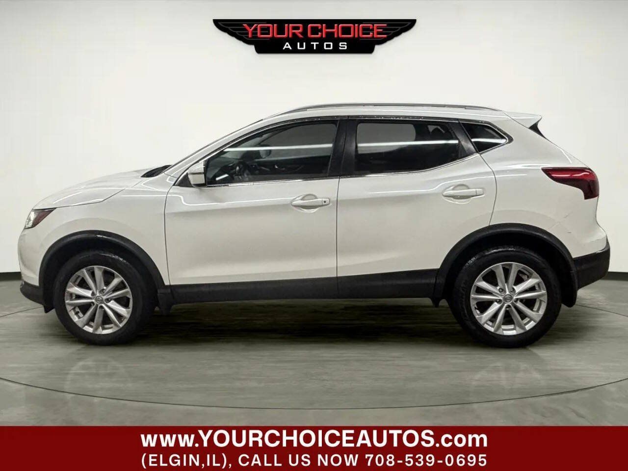 Used 2017 Nissan Rogue Sport SV w/ SV All-Weather Package AWD/4WD image 2