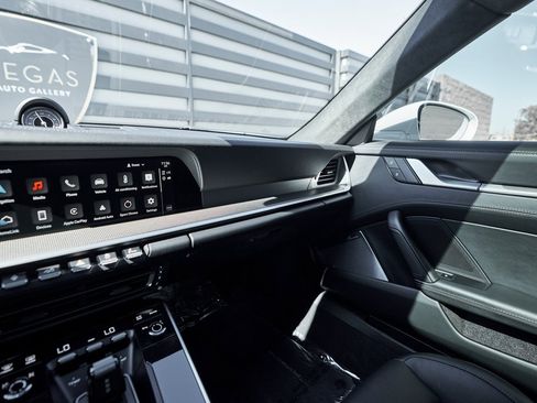 Used 2025 Porsche 911 Turbo S image 74