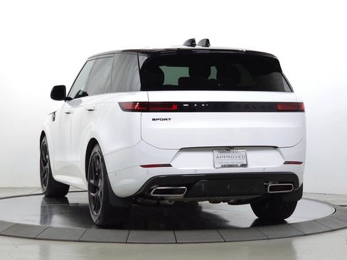 Used 2025 Land Rover Range Rover Sport Dynamic SE AWD/4WD image 3