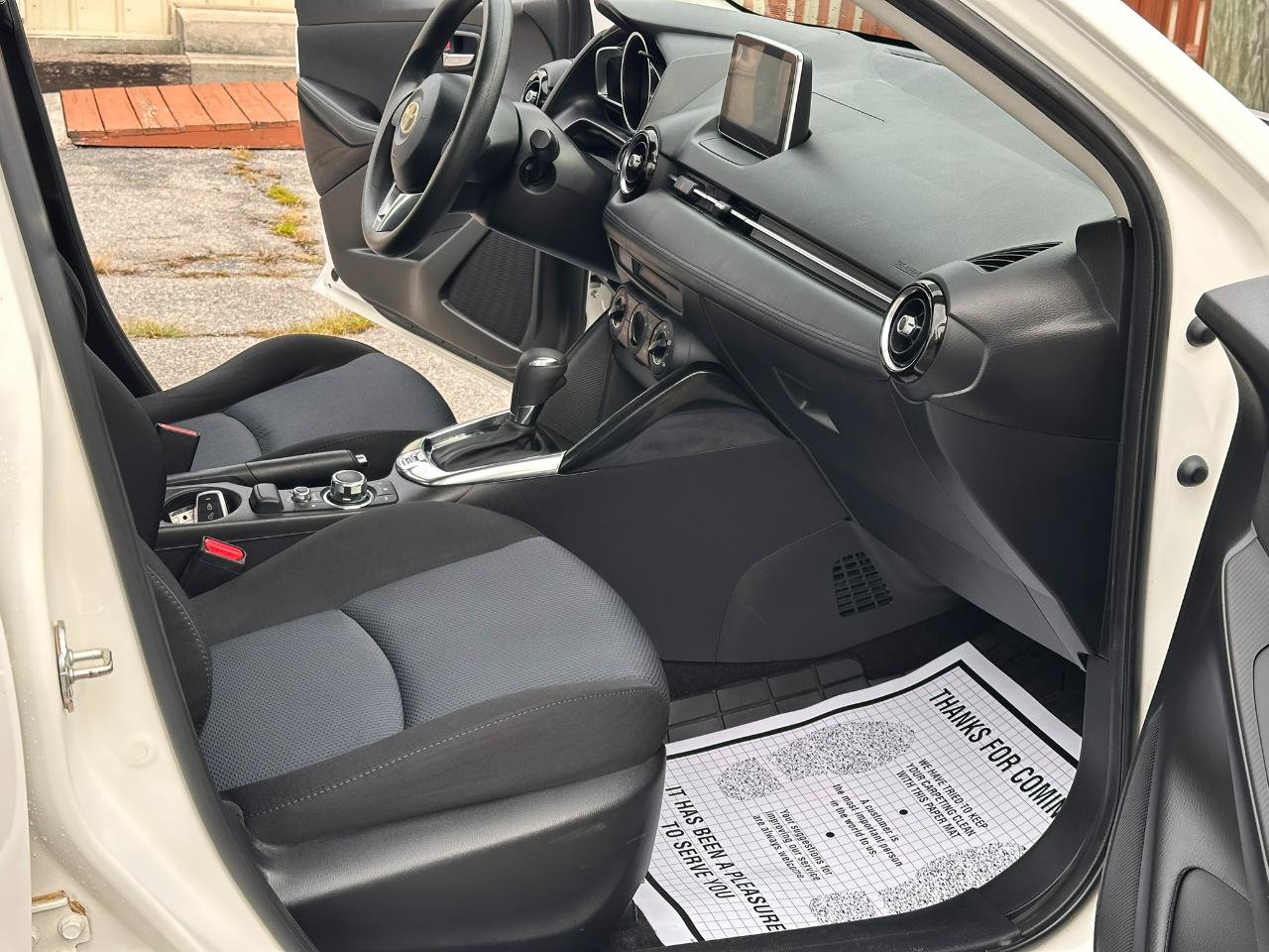 Used 2017 Toyota Yaris iA FWD image 12
