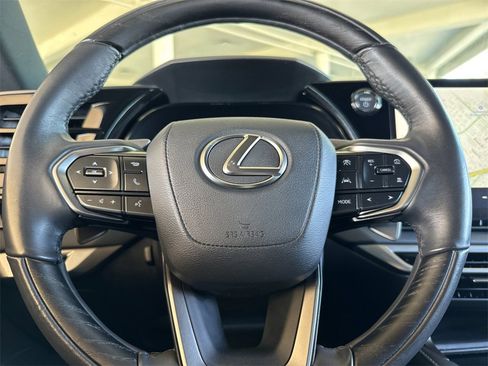 Used 2024 Lexus RX 350h image 23