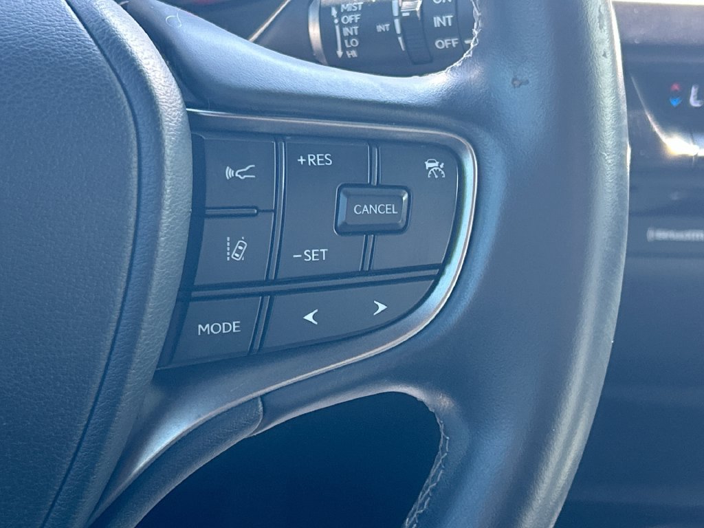 Used 2022 Lexus UX 250h w/ Accessory Package (Z1) AWD/4WD image 14
