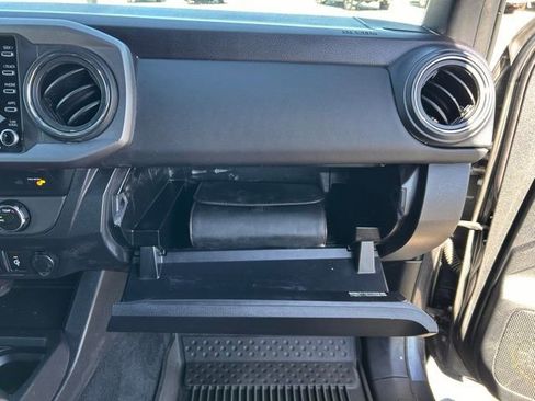 Used 2023 Toyota Tacoma TRD Off-Road image 24