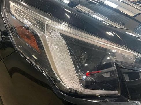 Used 2023 Subaru Forester Touring AWD/4WD image 28
