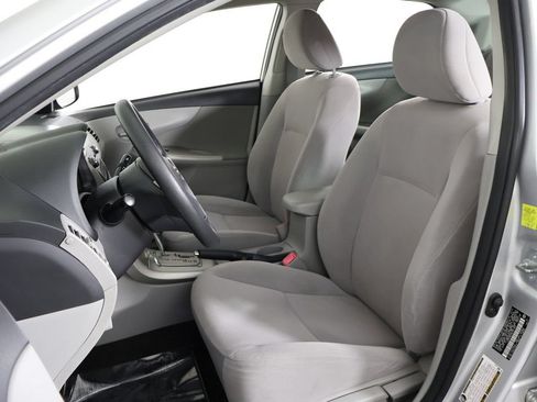 Used 2011 Toyota Corolla LE FWD image 25