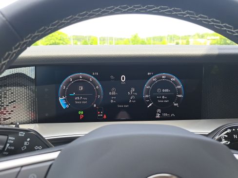 New 2026 Volkswagen Tiguan SE AWD/4WD image 19