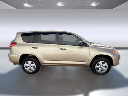 Used 2012 Toyota RAV4 FWD image 8