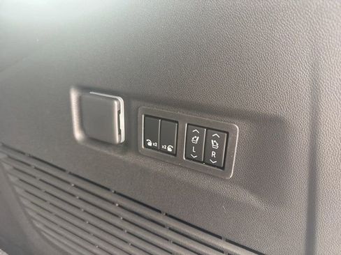 New 2026 GMC Yukon XL Elevation w/ LPO, Elevation Black Package image 31