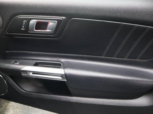 Used 2020 Ford Mustang Premium RWD image 13