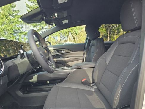 New 2026 Chevrolet Equinox EV LT image 10