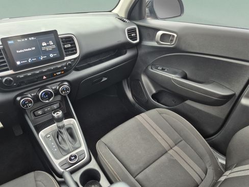 Used 2023 Hyundai Venue SEL w/ Cargo Package FWD image 14