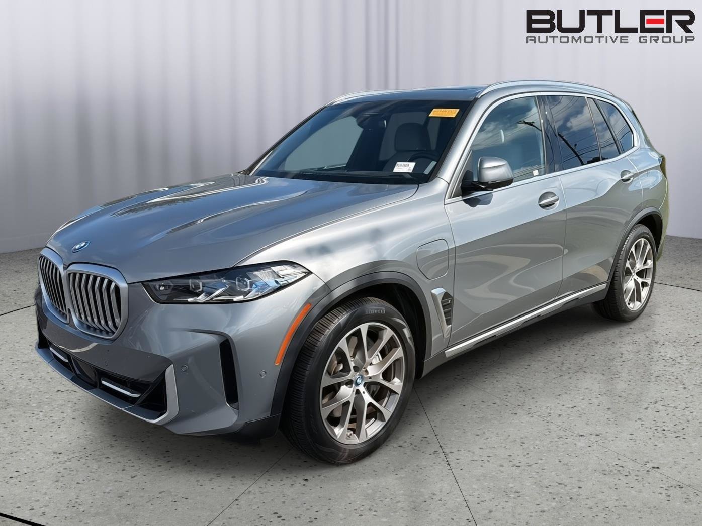 Used 2024 BMW X5 xDrive50e w/ Premium Package AWD/4WD image 1