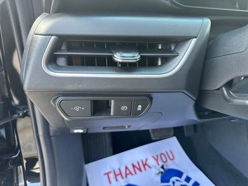 Used 2025 Kia K4 FWD image 18