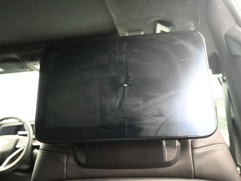 Used 2023 Cadillac Escalade Sport Platinum w/ LPO, ONYX Package image 15