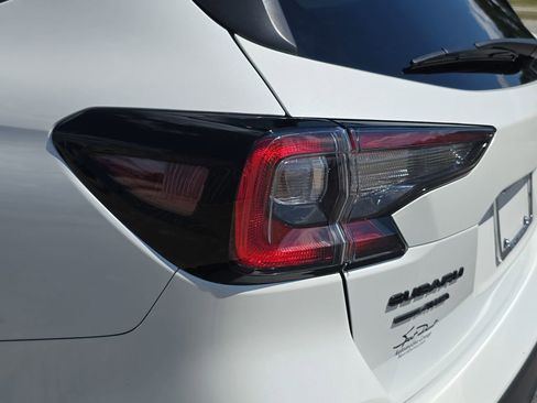 Certified 2025 Subaru Outback Onyx Edition image 30