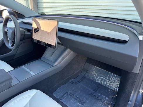 Used 2024 Tesla Model 3 RWD image 15