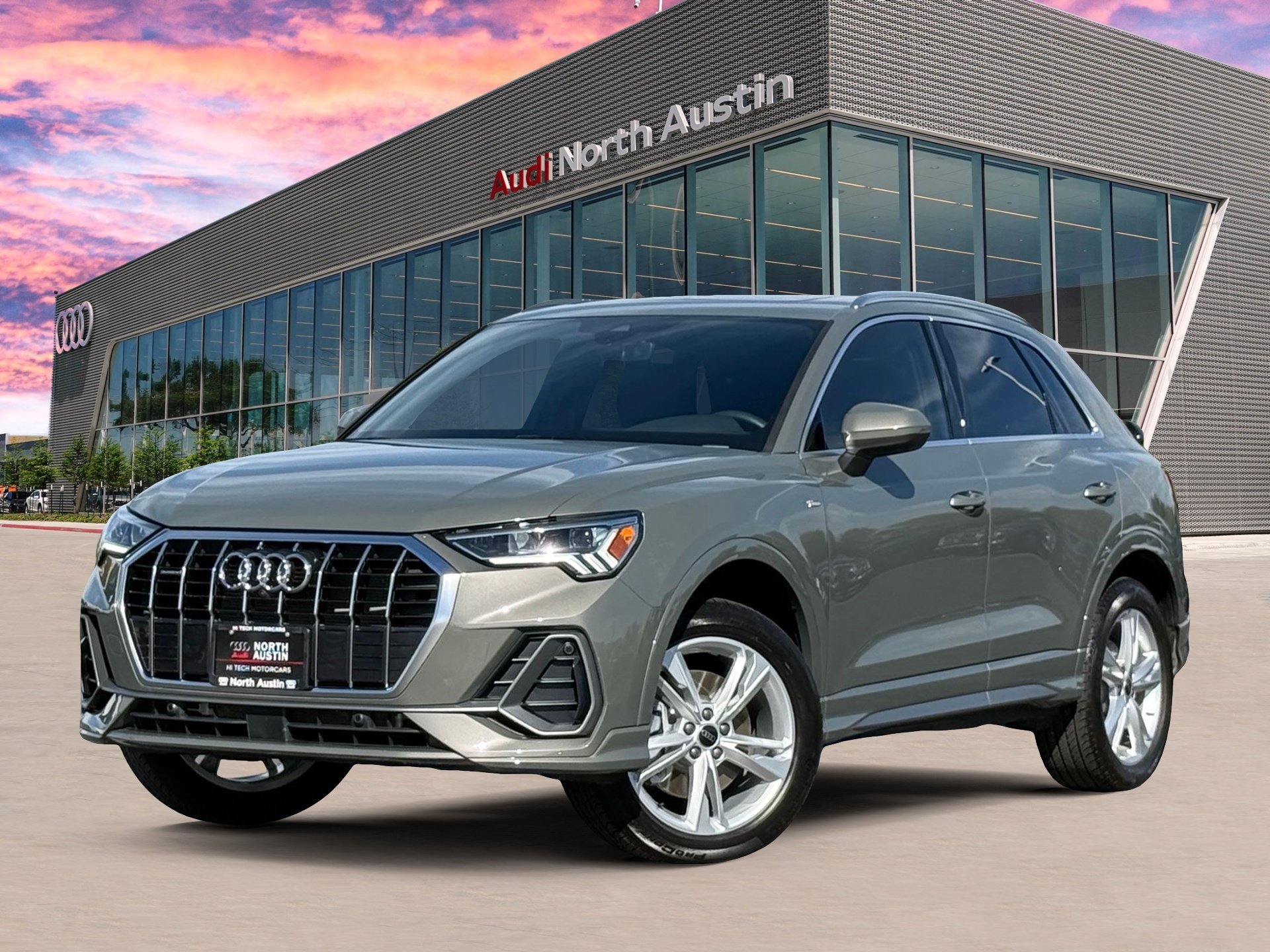 Used 2024 Audi Q3 2.0T Premium Plus w/ Premium Plus Package AWD/4WD image 1