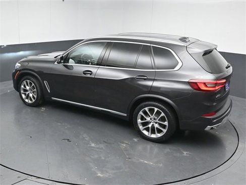 Used 2021 BMW X5 xDrive40i w/ Convenience Package image 43