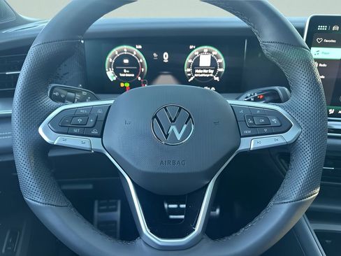 New 2026 Volkswagen Tiguan SE R-Line AWD/4WD image 14