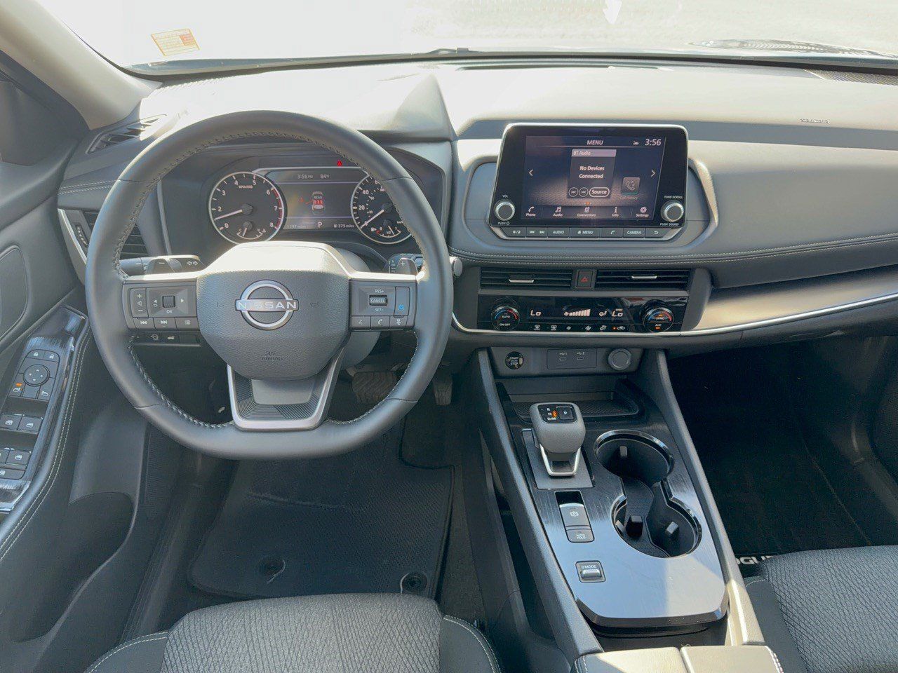 Certified 2025 Nissan Rogue SV FWD image 21