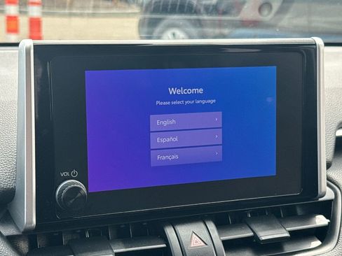 Used 2024 Toyota RAV4 LE image 22