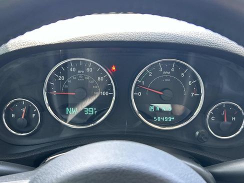 Used 2017 Jeep Wrangler Sport w/ Quick Order Package 24S AWD/4WD image 29