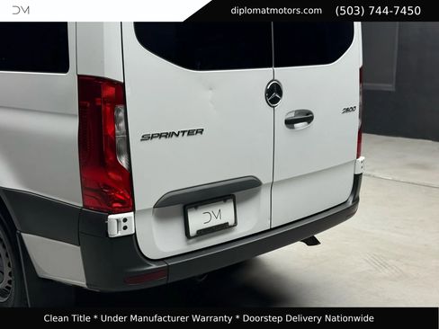 Used 2024 Mercedes-Benz Sprinter 2500 image 16