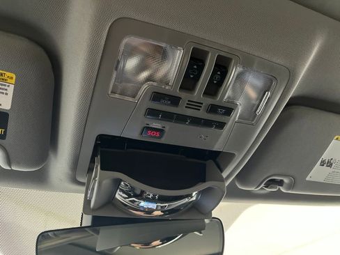 Used 2018 Toyota Highlander Limited Platinum AWD/4WD image 64