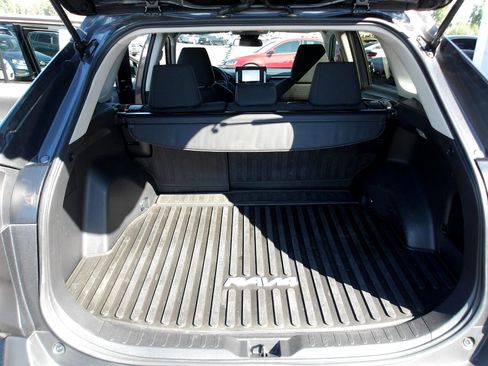 Used 2020 Toyota RAV4 LE image 11