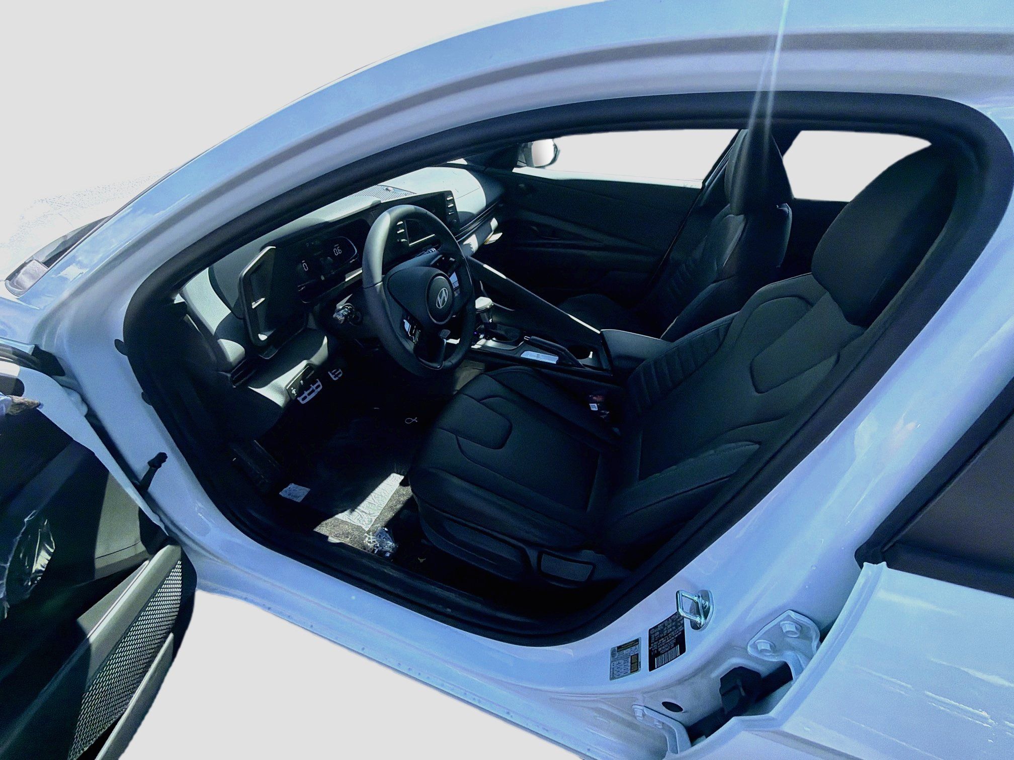 New 2026 Hyundai Elantra SEL Sport FWD image 14