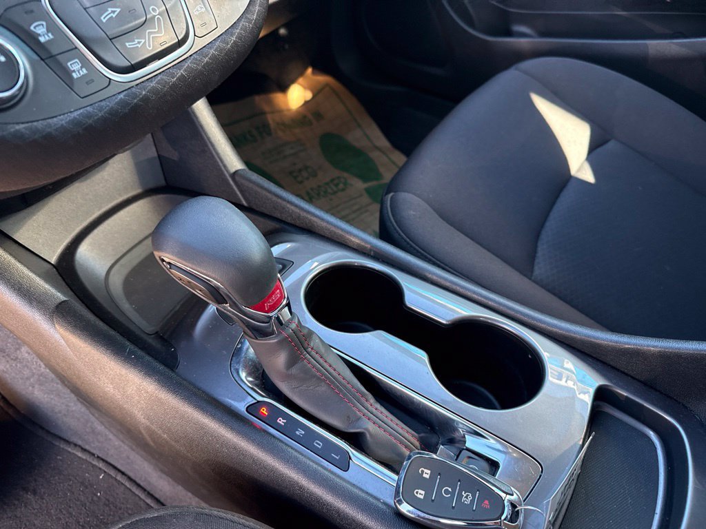 Used 2024 Chevrolet Malibu RS FWD image 30