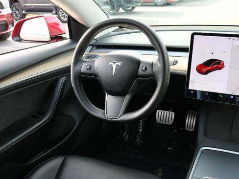 Used 2021 Tesla Model 3 Performance image 22