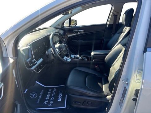 Certified 2023 Kia Sportage EX image 10