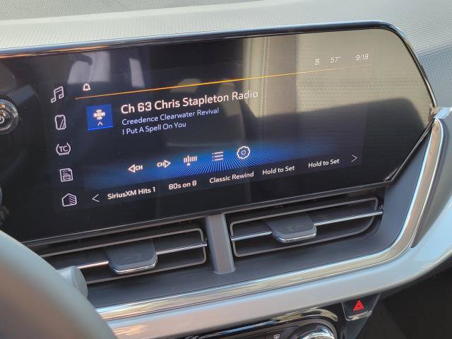 New 2026 Chevrolet Trax LT w/ LT Convenience Package FWD image 19