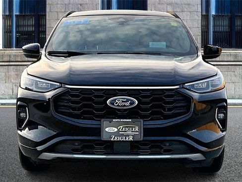 Used 2023 Ford Escape ST-Line Elite w/ Premium Technology Package image 3