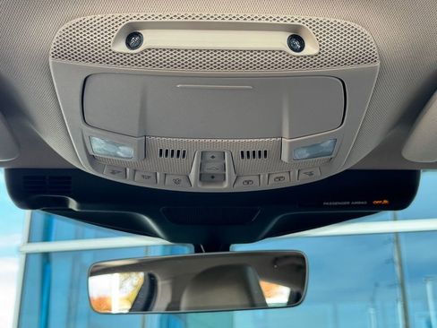 Used 2021 Lincoln Nautilus Reserve image 20