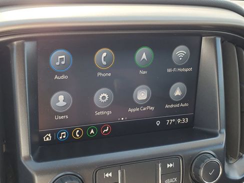 Used 2021 Chevrolet Colorado Z71 AWD/4WD image 16