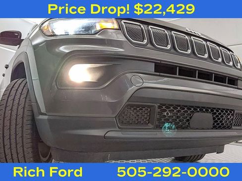 Used 2022 Jeep Compass Latitude AWD/4WD image 22