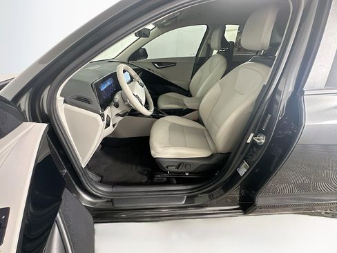 Used 2023 Kia Niro Wind FWD image 13