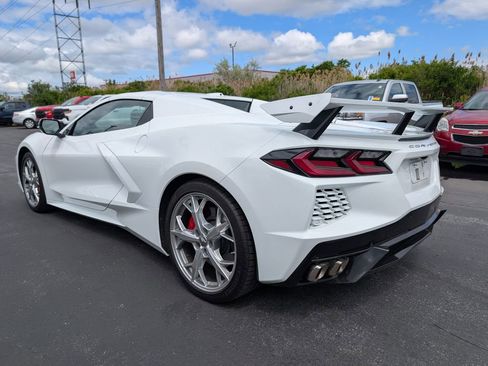 Used 2023 Chevrolet Corvette Stingray Premium Conv w/ Z51 Performance Package RWD image 8