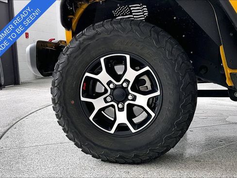 Used 2021 Jeep Wrangler Unlimited Rubicon AWD/4WD image 10