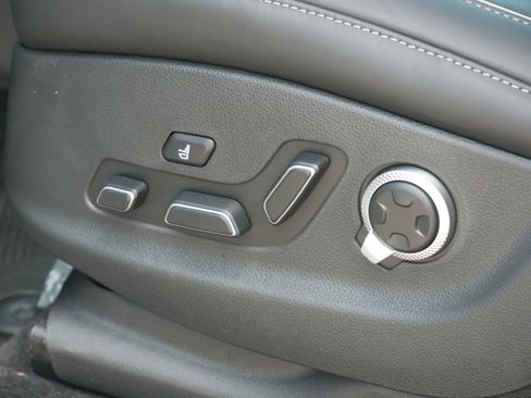 New 2025 Genesis GV80 3.5T Prestige image 4