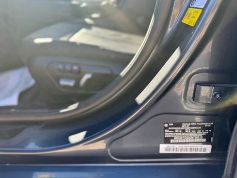 Used 2016 BMW 320i Sedan image 23