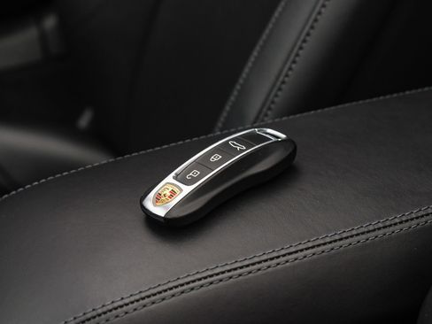 Used 2022 Porsche 911 Targa 4S image 19