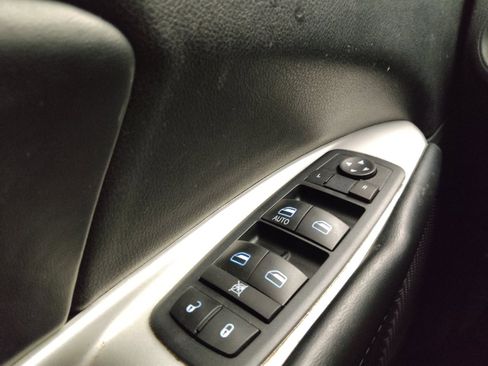 Used 2019 Dodge Journey SE w/ Premium Group image 27