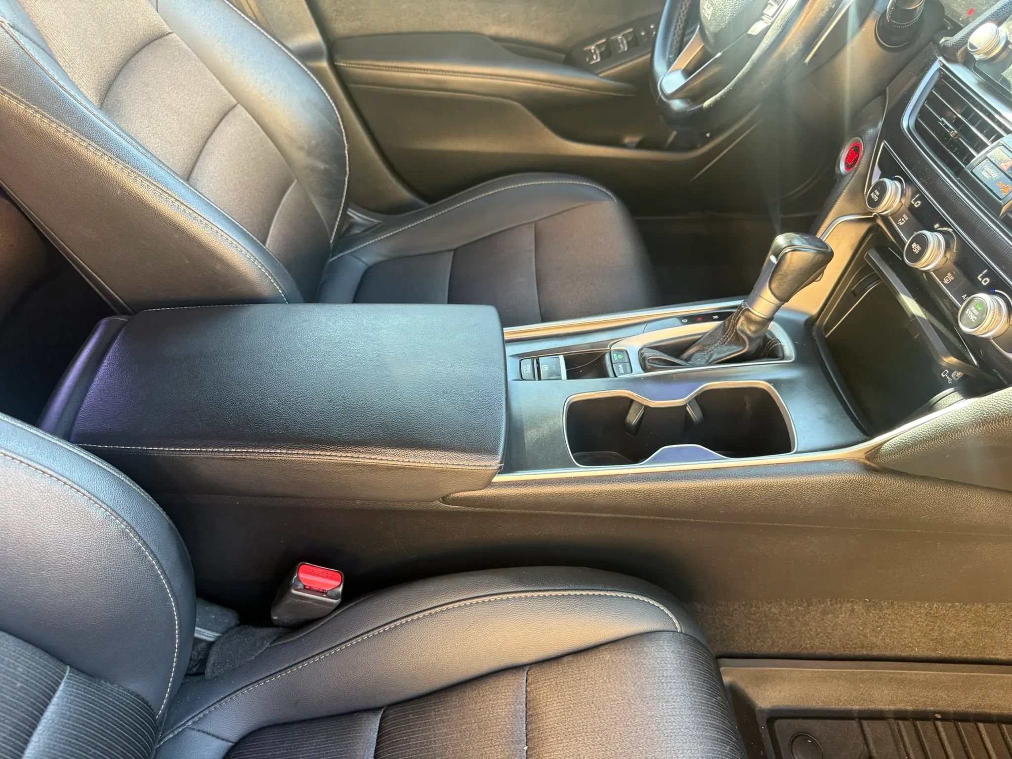 Used 2020 Honda Accord Sport image 17