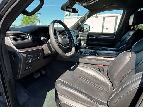 Used 2022 Jeep Wagoneer Series I w/ Convenience Group I AWD/4WD image 10