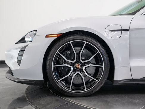 Used 2022 Porsche Taycan Turbo S AWD/4WD image 11