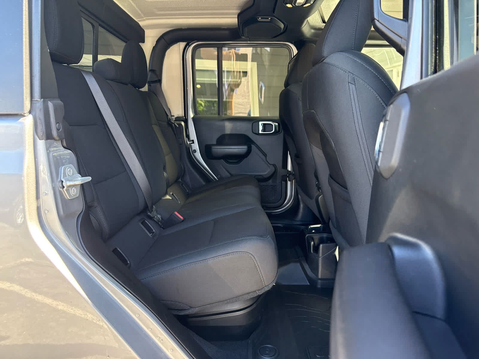Used 2020 Jeep Gladiator Sport w/ Quick Order Package 24S AWD/4WD image 19