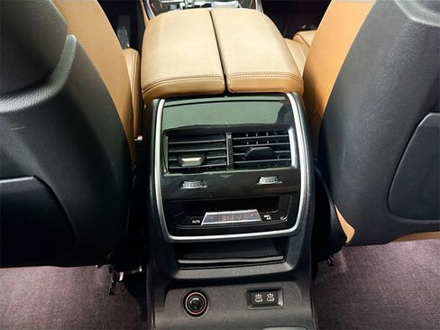 Used 2021 BMW X7 xDrive40i w/ Executive Package 2 image 25